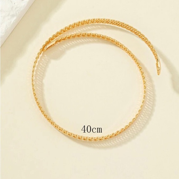 Gold choker - Picture 2 of 3